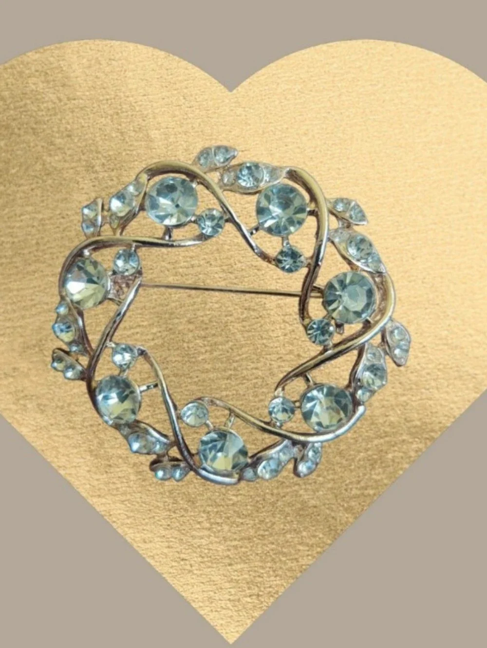 Clear Crystal Wreath Brooch